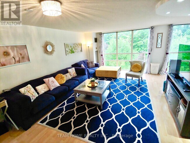 205 Wynford Dr in Toronto, ON - Building Photo - Building Photo