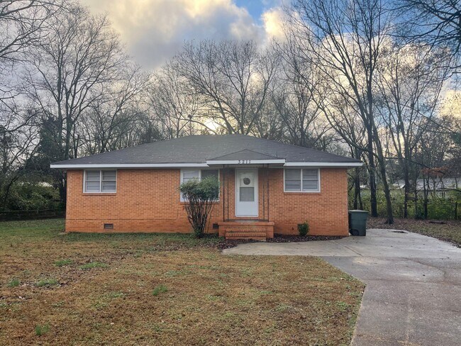 3211 Meridian St N in Huntsville, AL - Building Photo - Building Photo