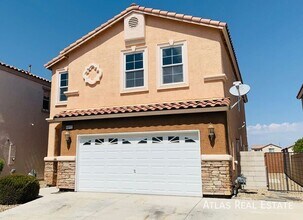 6882 Majestic Palm Dr in Las Vegas, NV - Building Photo - Building Photo