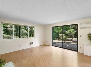 7116 SW Murray Blvd, Unit 7116 Murray Blvd. in Beaverton, OR - Foto de edificio - Building Photo