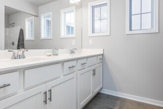 1518 High Rd in Norwalk, IA - Building Photo - Building Photo