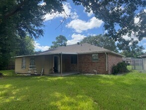4602 Dalmatian Dr in Houston, TX - Building Photo - Building Photo