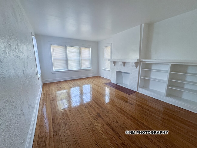 7741 S Yates Blvd in Chicago, IL - Building Photo - Building Photo