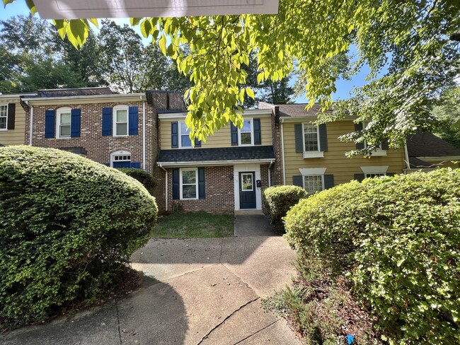 property at 112 Scarborough Pl
