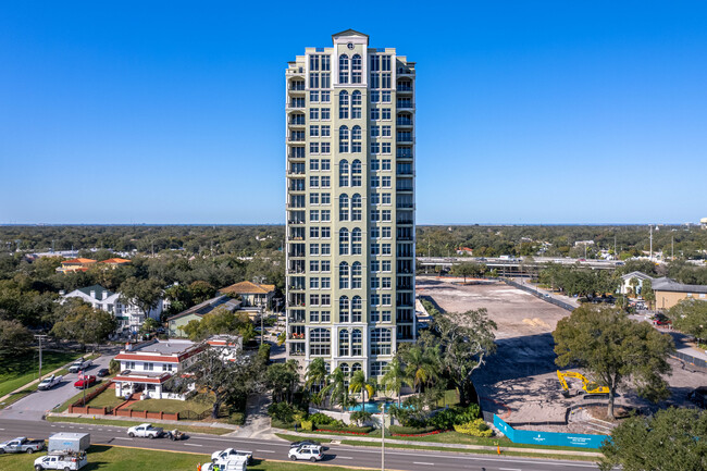 The Stovall on Bayshore in Tampa, FL - Building Photo - Building Photo