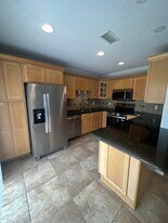 1827 N Congress Ave in West Palm Beach, FL - Building Photo