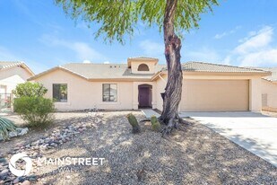 8136 S Carbury Way in Tucson, AZ - Building Photo