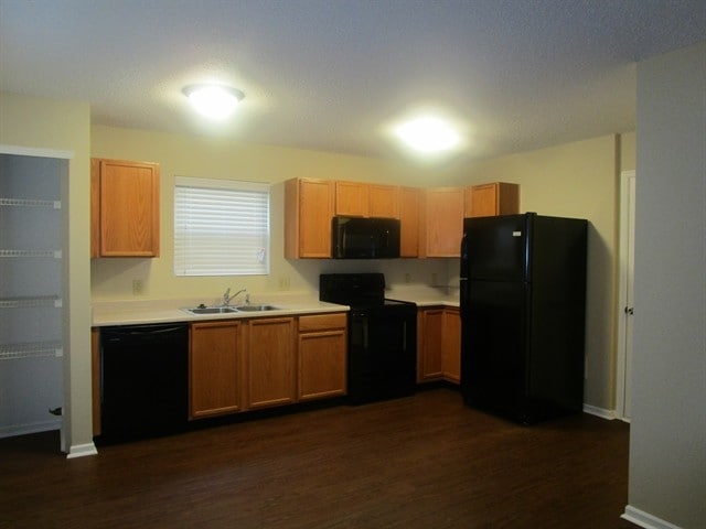 1697 Blue Grass Pky in Greenwood, IN - Building Photo - Building Photo