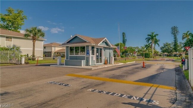 3375 New South Province Blvd in Ft. Myers, FL - Building Photo - Building Photo