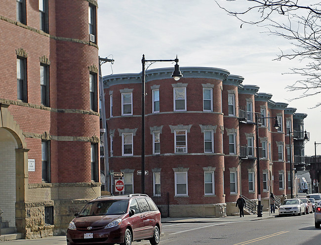 Field Corner Granite in Boston, MA - Building Photo - Building Photo