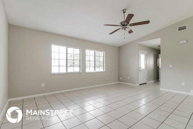 431 Tropicaire Ave SW in Palm Bay, FL - Building Photo - Building Photo