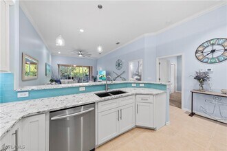 1285 Sweetwater Cove in Naples, FL - Building Photo - Building Photo