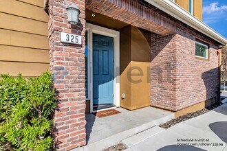325 Charles Morris Ter in Sunnyvale, CA - Building Photo - Building Photo