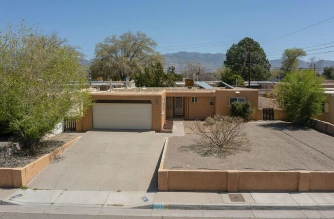 property at 1606 Hoffman Dr NE