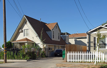 2553 Lexington St in Sacramento, CA - Foto de edificio - Building Photo