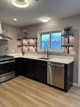 1589 Fruitland Ave in Mayfield Heights, OH - Building Photo - Building Photo