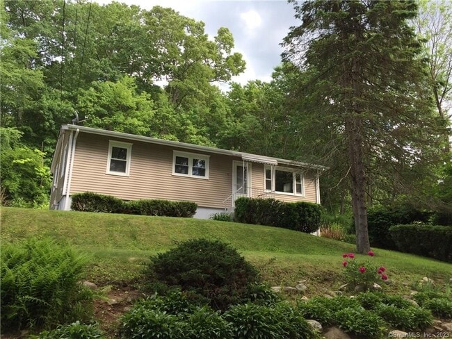property at 17 Cherokee Dr