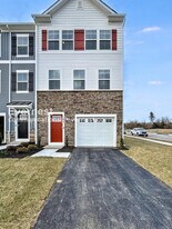 195 Sioux Lp in Winchester, VA - Building Photo