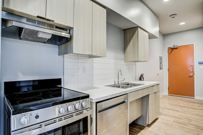 3113 St Charles St in Houston, TX - Foto de edificio - Building Photo