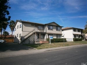 1937 Bristol Ln in Fairfield, CA - Building Photo