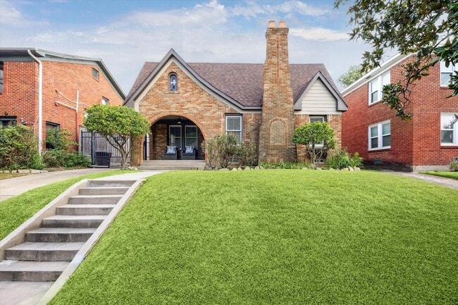 1935 W McKinney St in Houston, TX - Foto de edificio - Building Photo