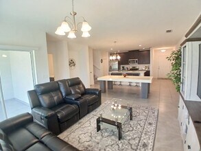 1278 Wispy Cypress Dr in Kissimmee, FL - Building Photo - Building Photo