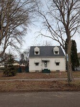 1517 32nd St in Rock Island, IL - Building Photo - Building Photo