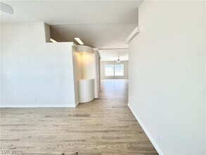 561 Janet Ln in Pahrump, NV - Building Photo - Building Photo