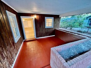 1493 Guice Pl in Biloxi, MS - Building Photo - Building Photo