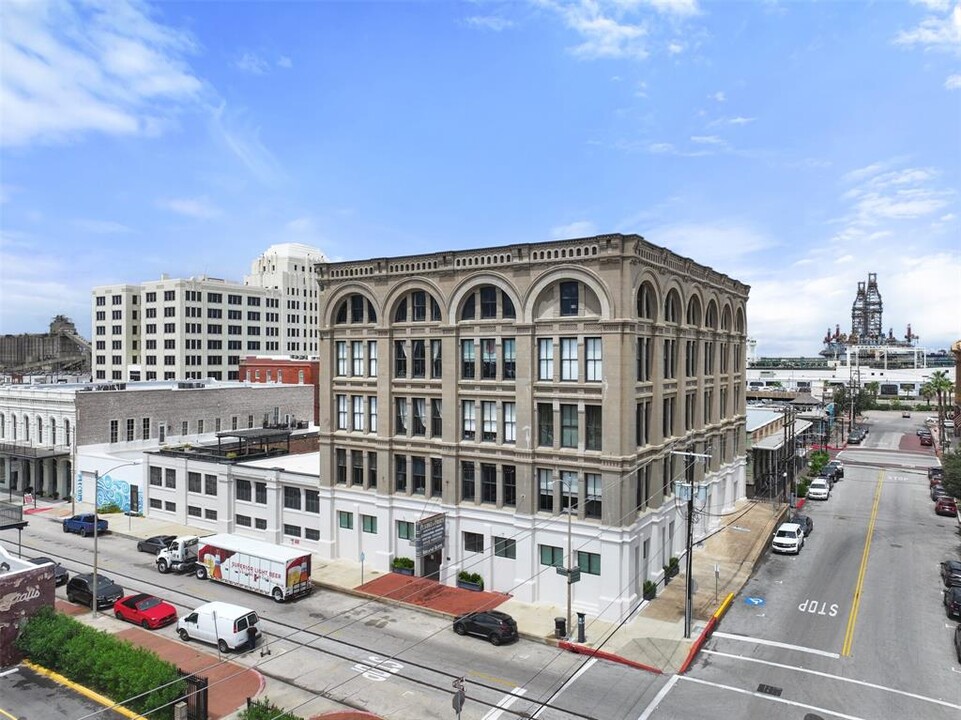 2400 Mechanic St in Galveston, TX - Foto de edificio