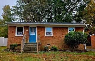 1041 Elwood St in Burlington, NC - Building Photo