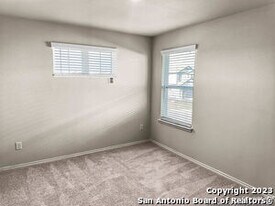 863 Steeplebush in New Braunfels, TX - Building Photo