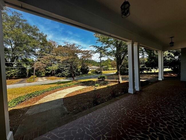 2626 Monticello Dr in Winston-Salem, NC - Building Photo - Building Photo