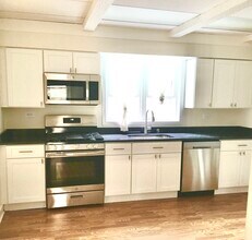 3148 N Clifton Ave, Unit Clifton Unit 2 in Chicago, IL - Foto de edificio - Building Photo