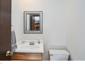 13910 Aspen Oval in North Royalton, OH - Building Photo - Building Photo