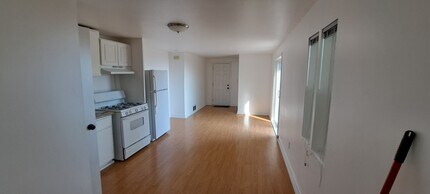 6055 Grizzly Peak Blvd, Unit ADU in Oakland, CA - Building Photo - Building Photo