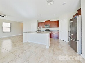 7117 Ozello Trail Ave in Sun City Center, FL - Building Photo - Building Photo