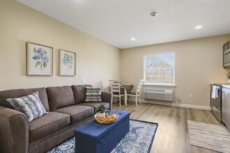 300 Henry Clay Blvd-Unit -Unit 303 in Ashland, MO - Building Photo - Building Photo