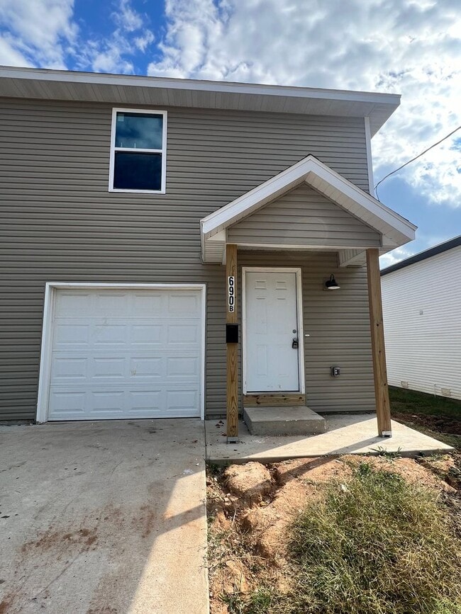 property at 690 E Garfield St