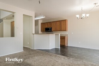 5935 Moondance Ct in Henderson, NV - Building Photo - Building Photo