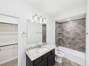 8918 Terrace Pass Dr in Houston, TX - Building Photo - Building Photo