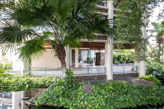 Punahou Cliffs in Honolulu, HI - Foto de edificio - Building Photo