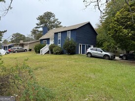 1083 Flat Shoals Rd in Atlanta, GA - Building Photo - Building Photo