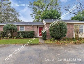 9036 Kerrwood Ln in Houston, TX - Building Photo