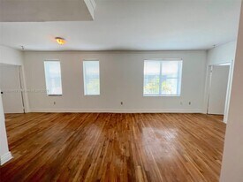 1502 Jefferson Ave in Miami Beach, FL - Building Photo