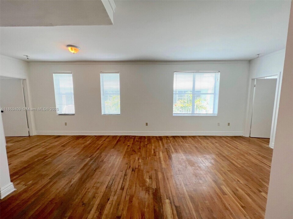 1502 Jefferson Ave in Miami Beach, FL - Building Photo