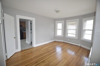 203 Main St in West Haven, CT - Building Photo - Building Photo