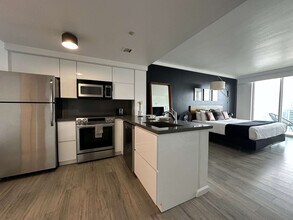 2889 McFarlane Rd in Miami, FL - Building Photo - Building Photo