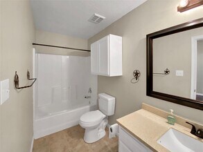 10825 Royal Magnolia Dr in Conroe, TX - Building Photo - Building Photo