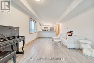 60 Morecambe Gate in Toronto, ON - Building Photo - Building Photo